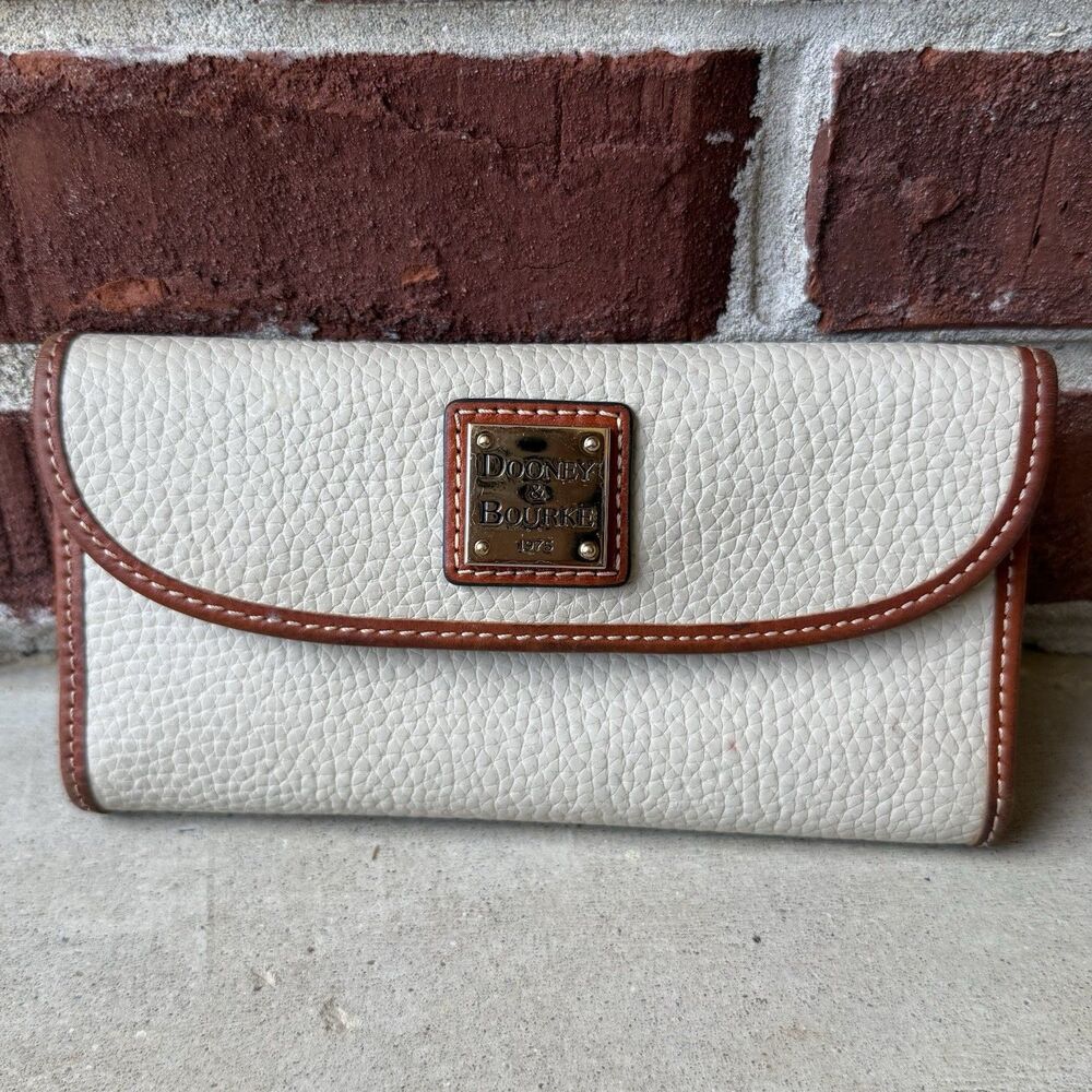 Vintage Dooney & Bourke Leather Wallet Cream Pebbled Brown Trim 1975 Logo